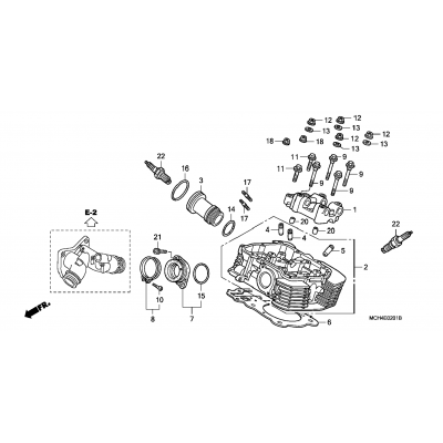 CYLINDER HEAD (RR.)