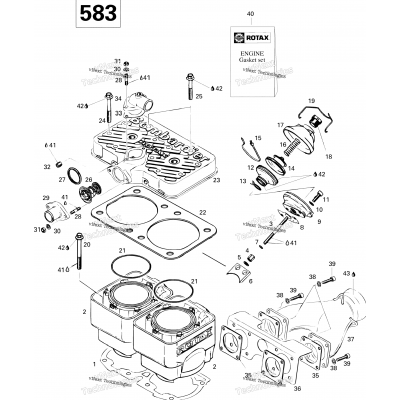 Cylinder And Exhaust Manifold 583